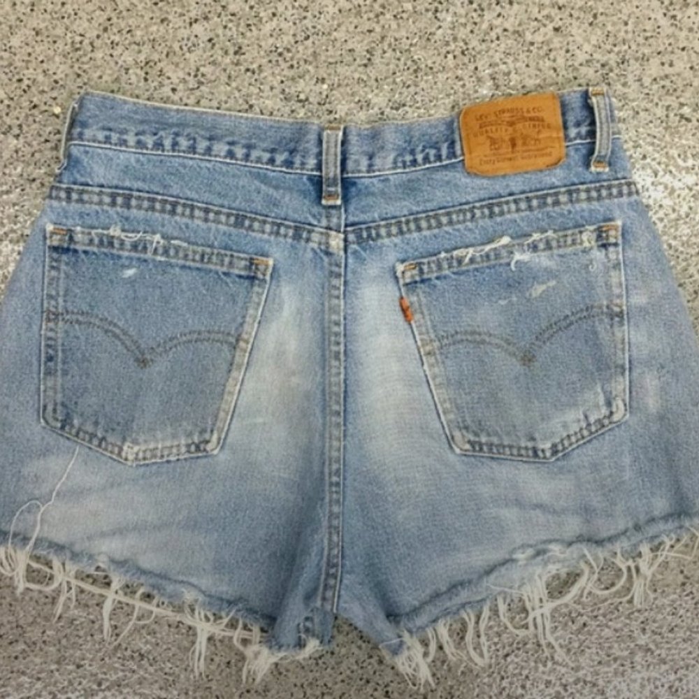 Orange Tab Levi's jean shorts